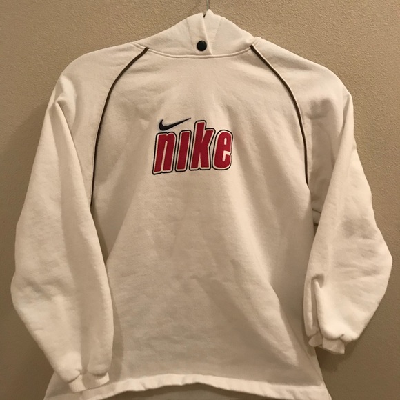 white nike sweater vintage